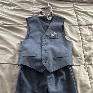 Cute little suit for boys!